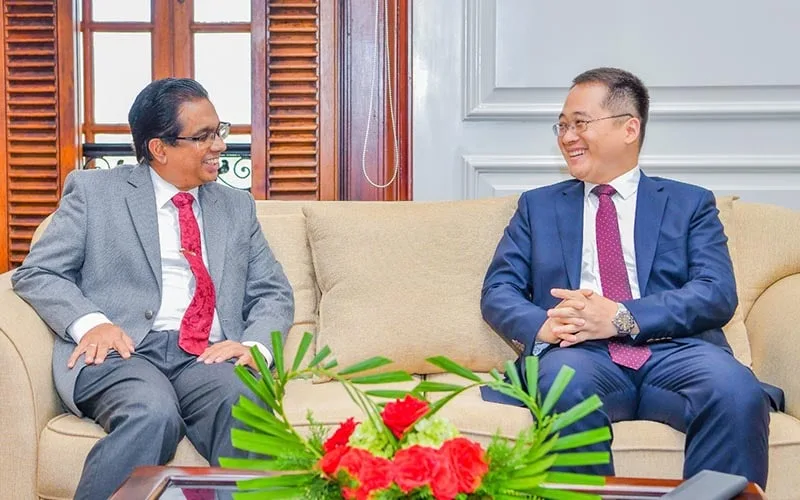 චීන නියෝජ්ය දූත මණ්ඩල ප්රධානී සහ ජනාධිපති ලේකම්වරයා අතර හමුවක්