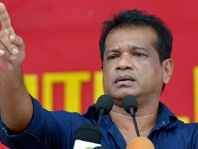හිටපු ජනපතිවරුන් ගත්තු සිඟිති ආතල් එළියට