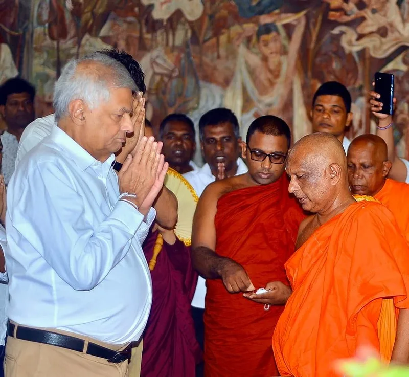අඹන්වල ඥානාලෝක හිමි රෝහල් ගත කෙරේ..!