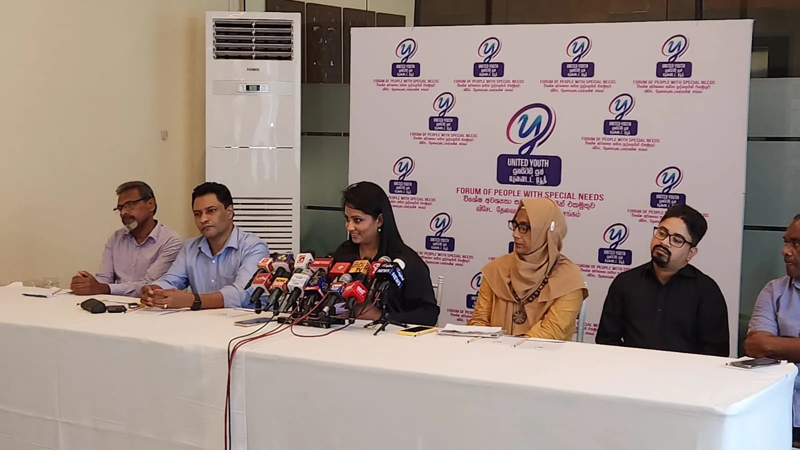 විශේෂ අවශ්‍යතා සහිත පුද්ගලයින් පිළිබඳ යෝජනාවක් United Youth වෙතින් ජනපතිට