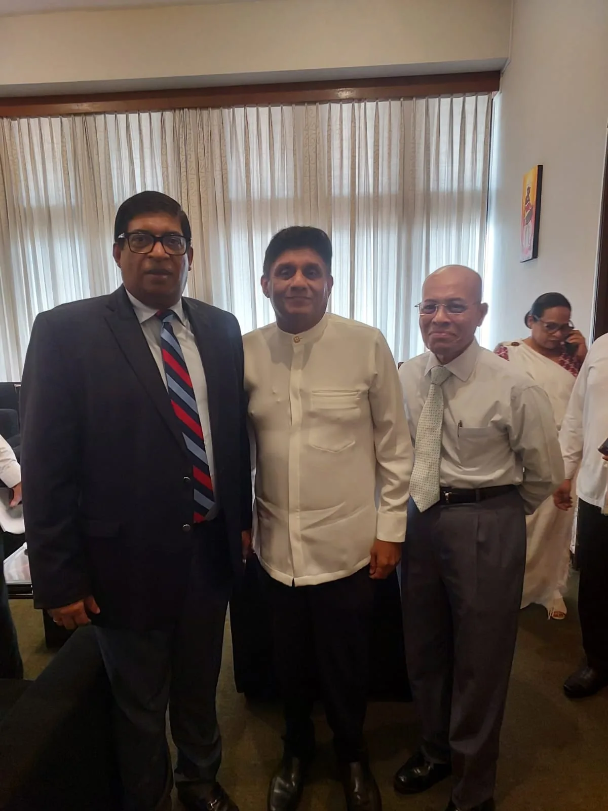 රවීගේ උපන් දිනයේ දී එජාප-සජබ එකමුතුව ගැන කතාබහක්