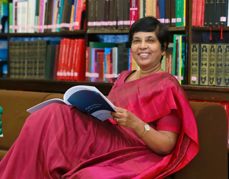 සුදර්ශනී ප්‍රනාන්දුපුල්ලේ විපක්ෂ නයකට එක් වෙයි
