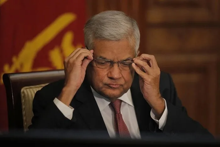 අලුත් ඇමතිකම් ආණ්ඩුකාර පත්වීම් මේ මස අගදී