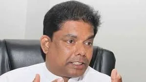 පරාජයේ වගකීම භාර ගෙන ගයන්ත කරුණාතිලක ඉල්ලා අස් විය යුතුයි