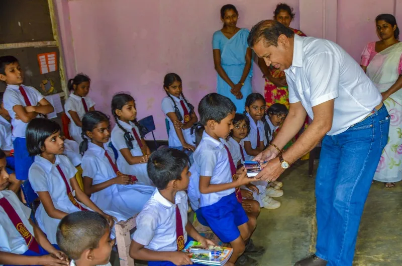 රොෂාන් රණසිංහට සිදු වන්නේත් සජිත්ගේ ඔඩොක්කු කුක්කෙකු වීමටයි
