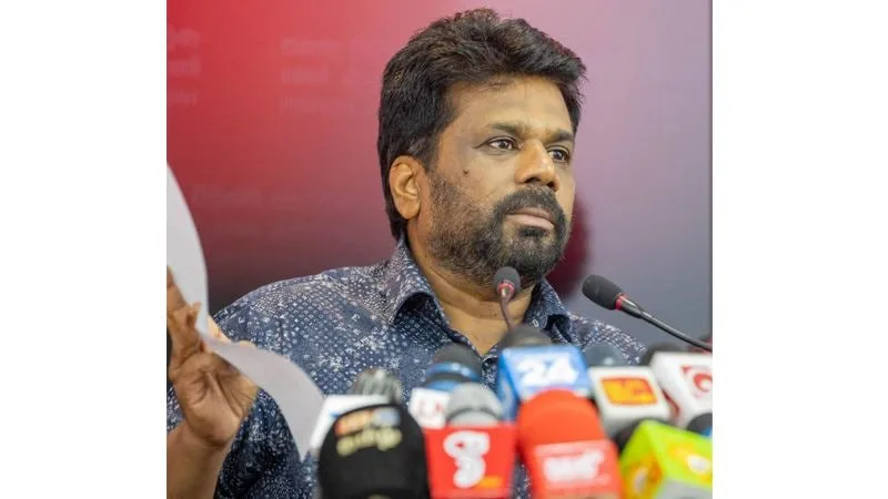 රනිල් ගියොත් අගමැතිකම භාර ගන්නවා