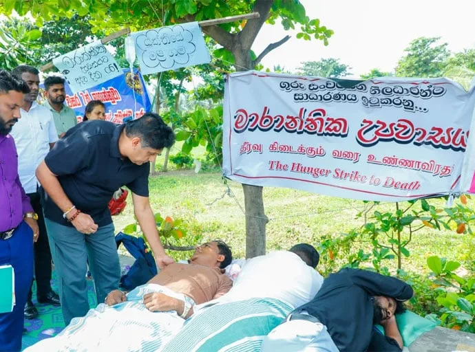 7ක් රෝහලට වැටුනත් ආණ්ඩුවට මතක් නොවෙන ඡන්ද පොරොන්දුව..!