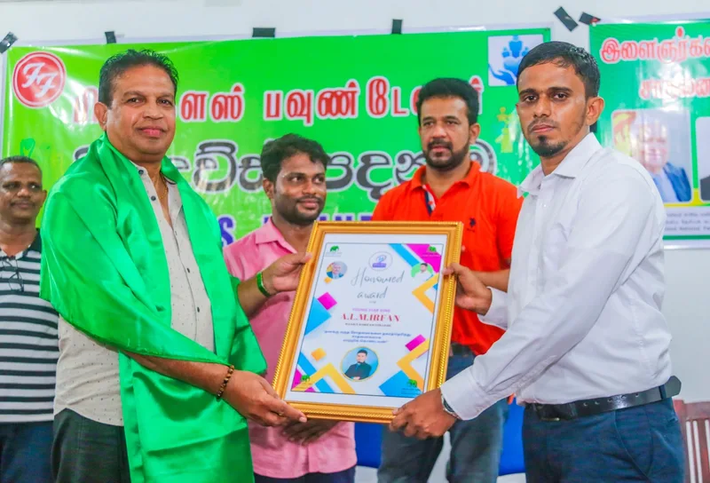 රට විනාශ කිරීමේ මූලික වගකීම ජවිපෙ භාර ගත යුතුයි
