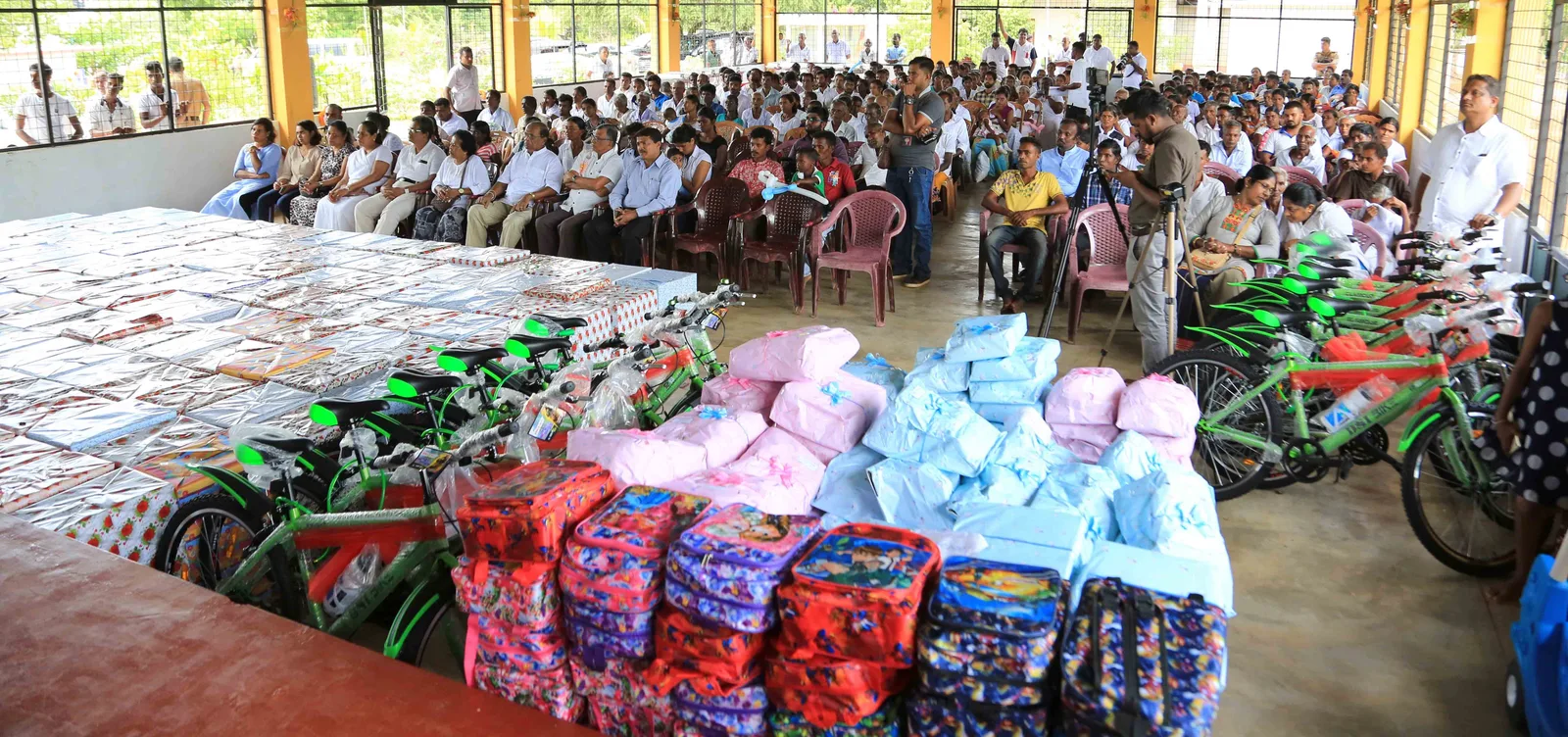 රටට හැමදාමත් ආදර්ශම දෙන කතානායක සිය උපන් දිනයේදී දුන් ආදර්ශය මෙන්න..!