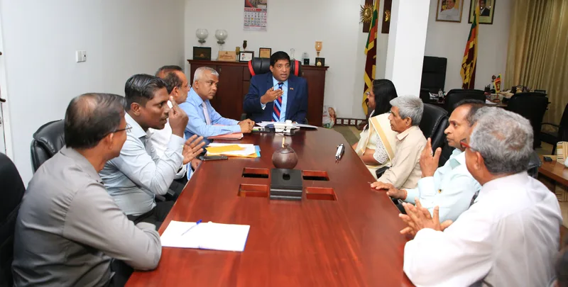 නව විදුලි සබදතා ලබා දීමේදී විශේෂ අවශ්‍යතා සහිත පුද්ගලයින්ට ප්‍රමුඛතාවය..!