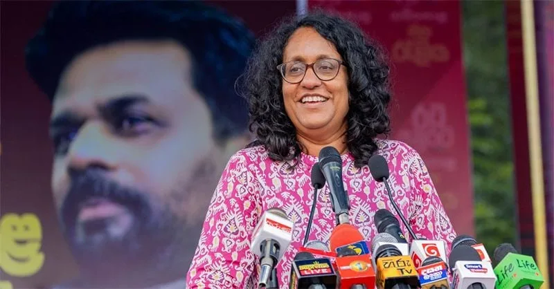 හරිනි එකවර ඇත්ත නොකියා ටික ටික ඇත්ත කියයි