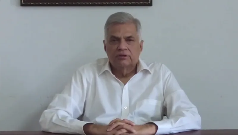 ආණ්ඩුව වෛද්යවරුන්ට ඇහුම්කන් දෙන්නේ නෑ