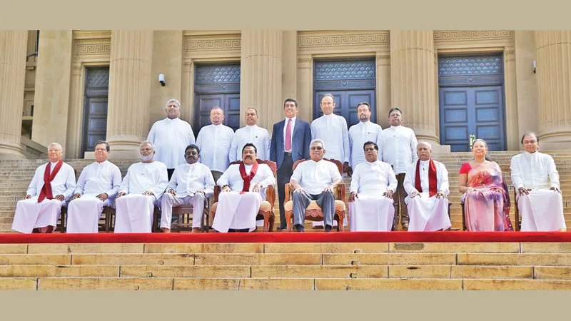 නව ආණ්ඩුවේ පළමු කැබිනට් රැස්වීම හෙට