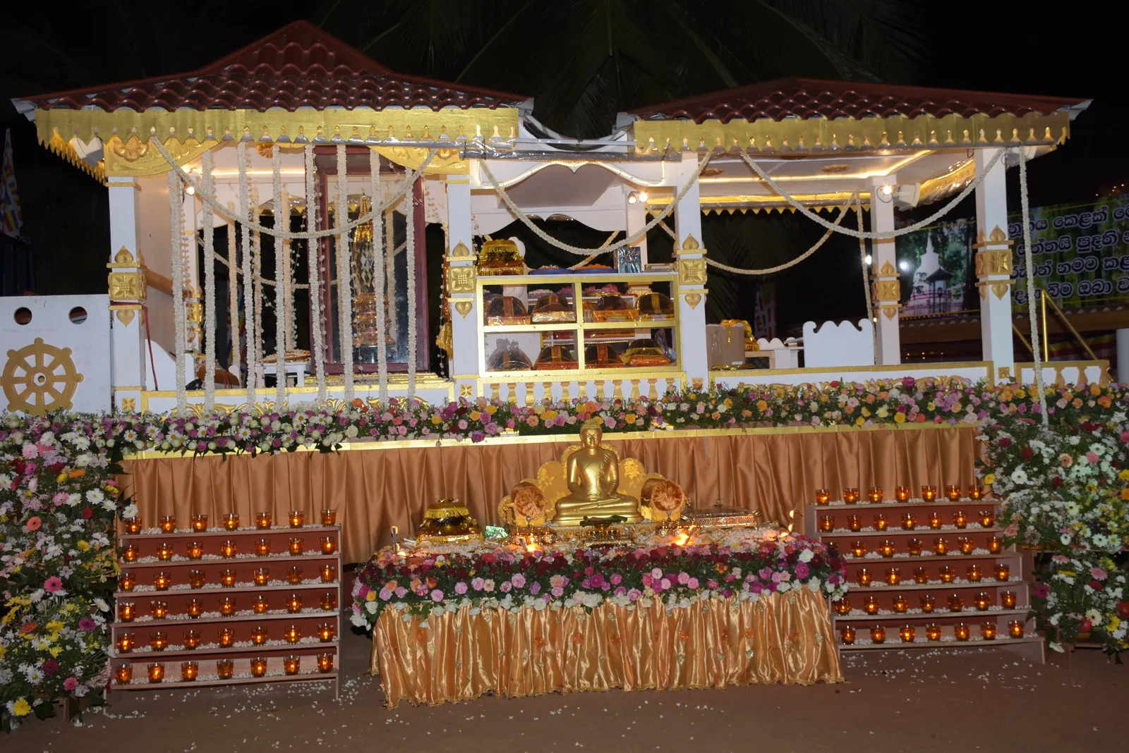 සඳහිරු සෑයේ කොත් වහන්සේ රැගත් පෙරහැර අද වාරියපොළට ලඟාවේ