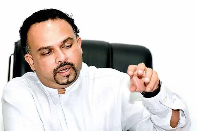 මනුෂ්යත්වයෙන් ලොව දකින හදවතක් ඇති තරුණ පරපුරක්..!