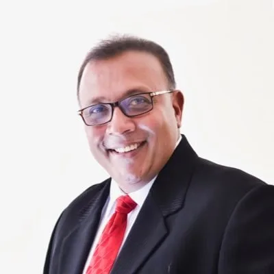 ගම්පහින් පාර්ලිමේන්තු යැවිය යුතු තොරතුරු තාක්ෂණවේදියා