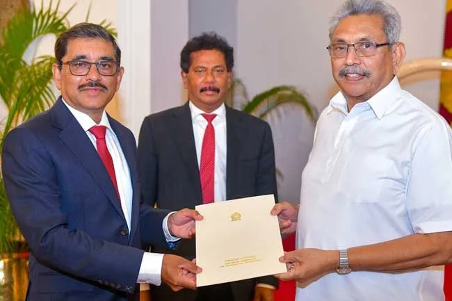 සිය රාජකාරිය ස්වාධීනව කරන්න මහා බැංකු අධිපතිට ඉඩ දෙනු