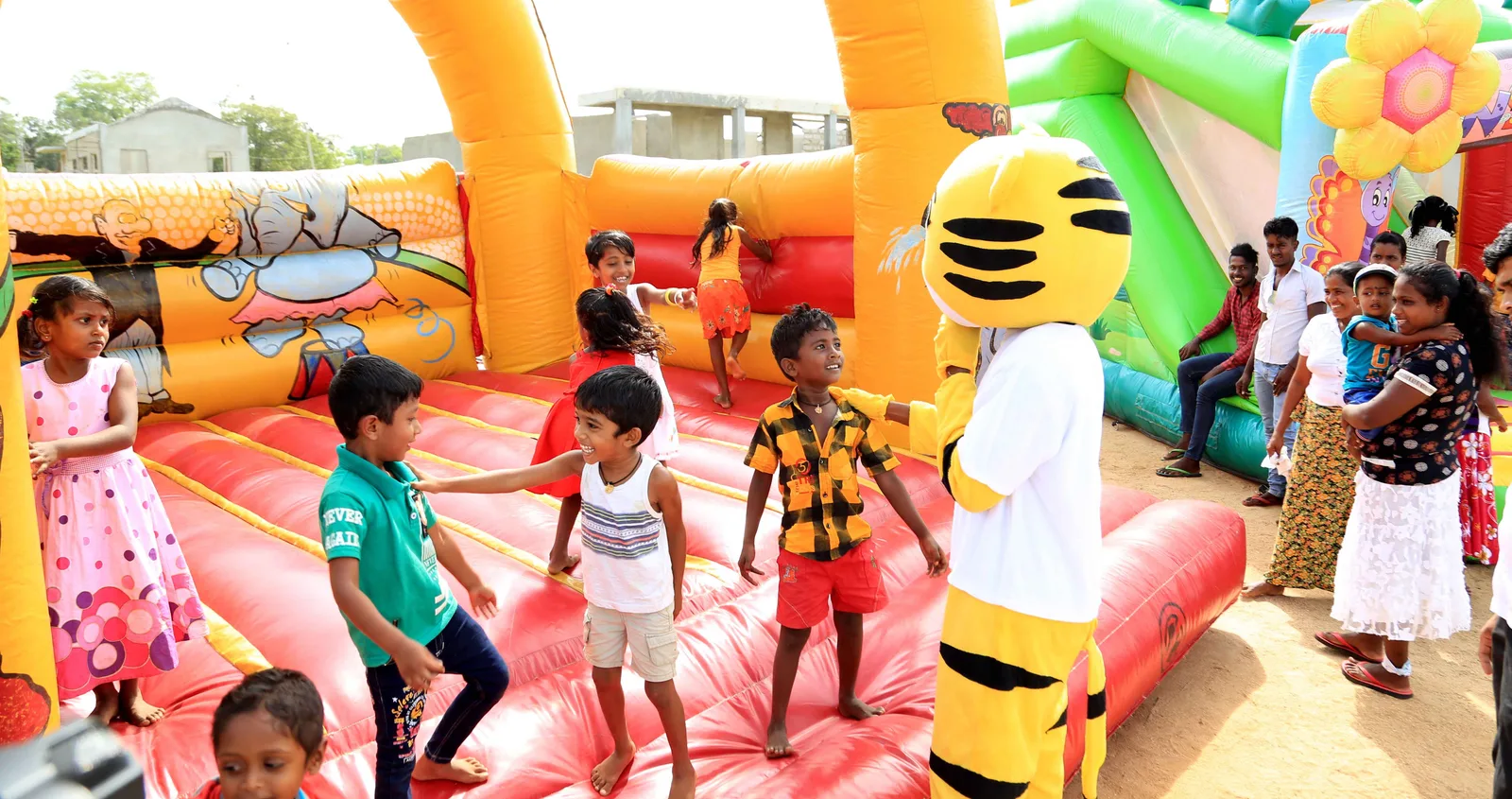 රටට හැමදාමත් ආදර්ශම දෙන කතානායක සිය උපන් දිනයේදී දුන් ආදර්ශය මෙන්න..!