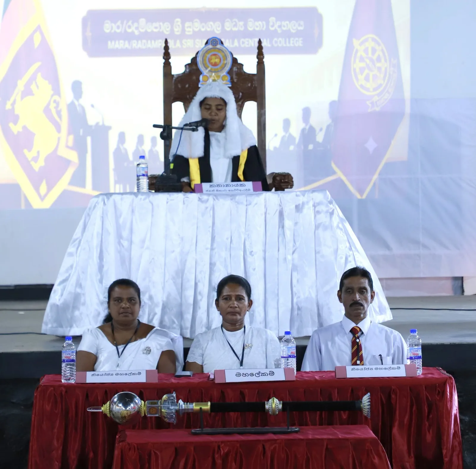 විභාගය පමණක් නොව සමාජ ජීවිතයත් ජය ගත යුතුයි