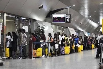 ලක්ෂ ගණන් කාන්තාවන් ගණිකාවන් වුයේ උන්ගේ ආසාවට ද, සමාජයේ වරදින්ද..?