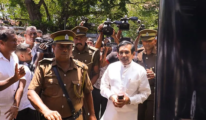 දගගෙයි දඬුවම් සියුමැලි වැඩි නම් අලුගෝසුවනේ එල්ලාපන්.. පඩික්කම් කටාගේ ඉරණම..?