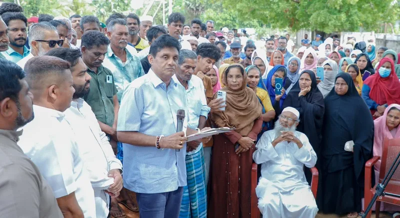 විපක්ෂ නායක මුත්තුර් නගර් ඉඩම් ගැටලුව සොයා බලන්න යයි
