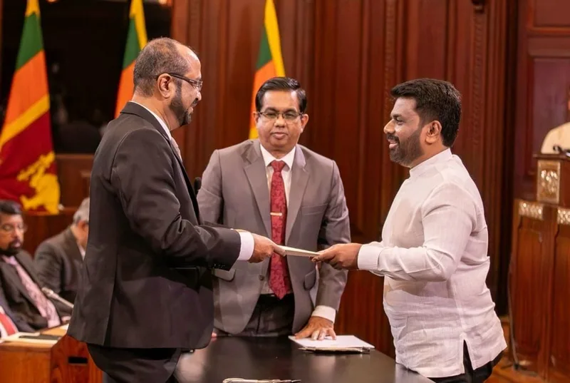 ඇමති කුමාර සහ ජනාධිපති කුමාරගේ දේශපාලන සදාචාරය..?