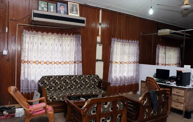 සජිත් ප්‍රේමදාස රාජ්‍ය දේපොළ ගසා කෑ හැටි මෙන්න