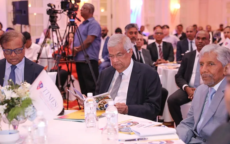 ටයිම්ස් උසස් අධ්‍යාපන පාසල ජනපති අතින් සිසු අයිතියට