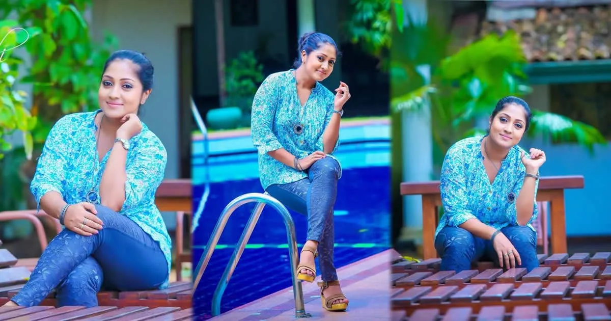 දිලිනි රට හැර යයි