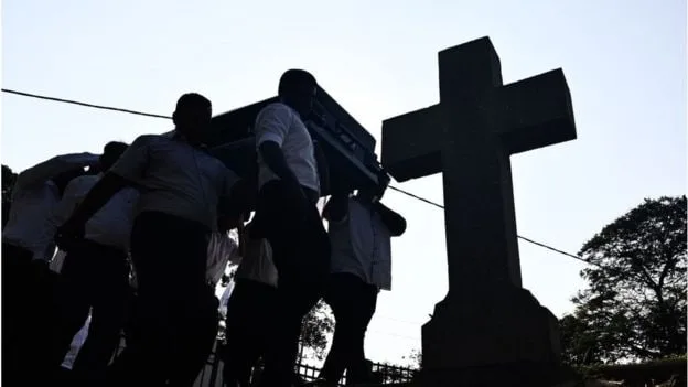 කොවිඩ්-19 අවමංගල්‍ය කටයුතුවලට බලපාන ආකාරය
