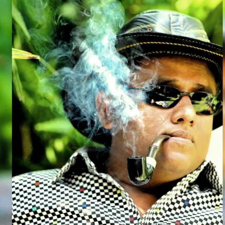 දේශපාලකයෙකුගේ ස්වීය ප්රචාරණ ක්රියාකාරකම්වලින් ඔහුගේ සමාජ කීර්තියට හානි පැමිණෙන අන්දම