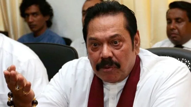 මාධ්‍යවේදීන්ගෙන් ප්‍රසිද්ධියේ සමාව ගන්නැයි ගෝඨා නාමල්ට නියෝග කරලා..!