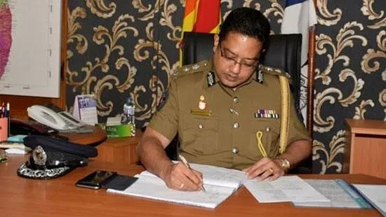ජාතික ආරක්ෂාව නොතැකු රුවන් එජාප නායකයා කළ හැකිදැයි ප්‍රශ්න කරති
