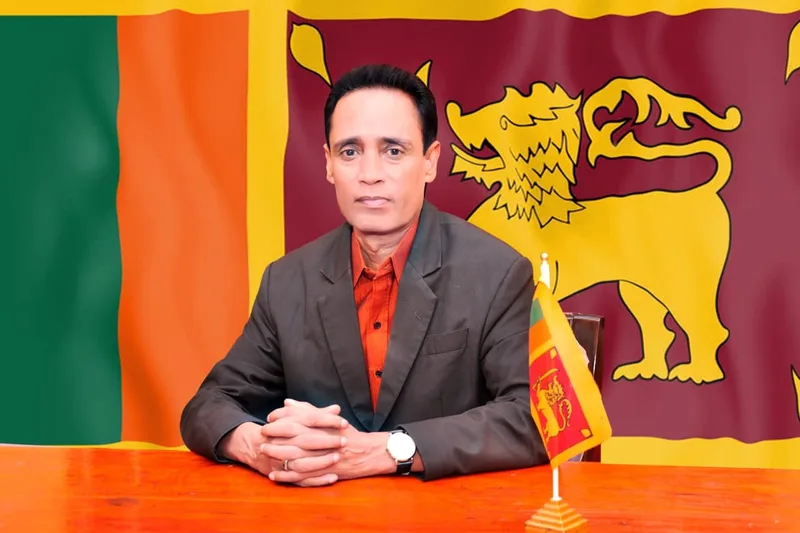 “තරුණ තරුණියන් නැගී සිටිය යුතු කාලය එළඹිලා”