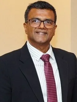 පාර්ලිමේන්තු නොපැමිණෙන්නේ නම් ලේකම් සුරියප්පෙරුමට දඩුවම් කළ යුතුය