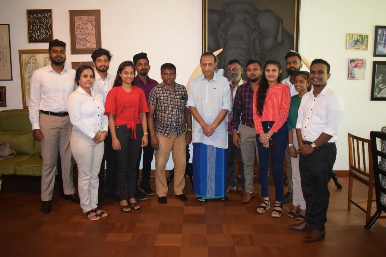 එක්සත් නව මාධ්ය සංසදය එළි දකී