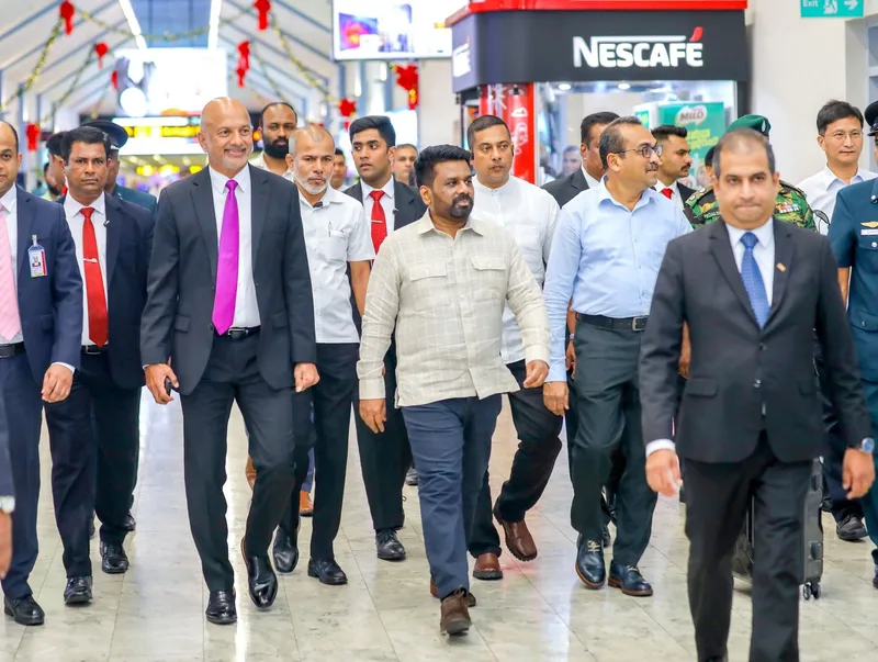 සිව්දින චීන රාජ්‍ය සංචාරයක් සඳහා ජනපති දිවයිනෙන් පිටත්ව යයි