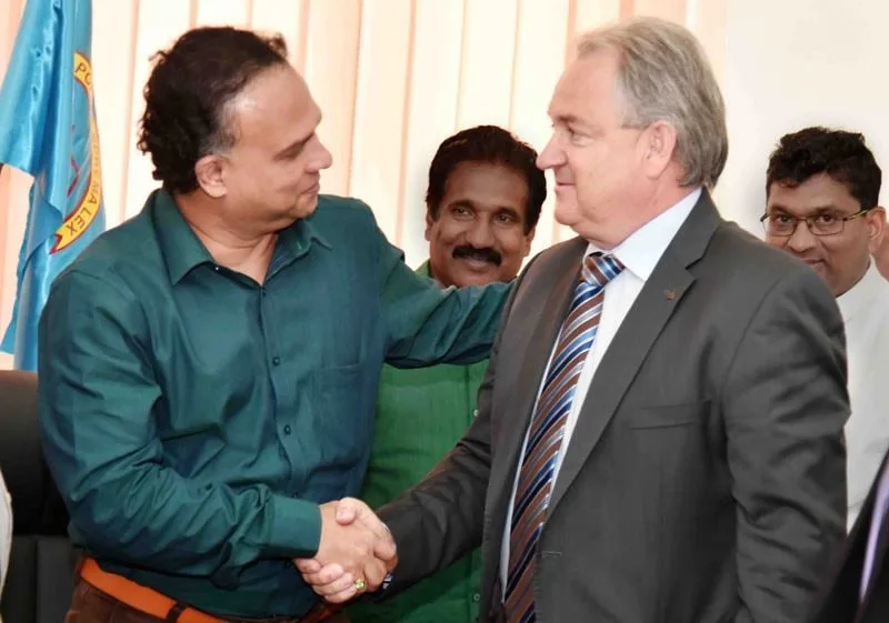 ශ්රී ලංකාවේ ප්රථම කේබල් කාර් ව්යාපෘතිය වැවිලි ඇමතිගේ මැදිහත්වීමෙන් නුවරඑලියට