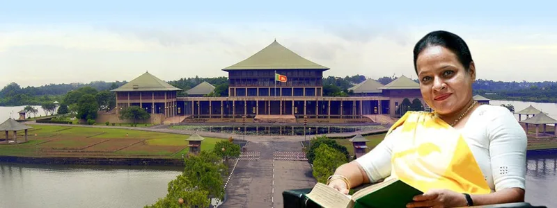 රටම කතා කරන රෝහිණී කවිරත්න කවුද..?