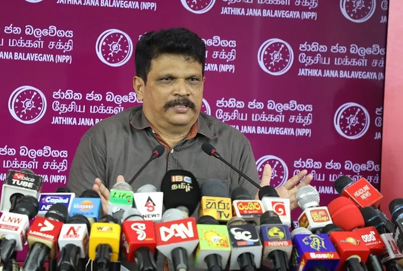 යුක්තිය ඉල්ලන්නන්ට ත්‍රස්තවාදී ලේබලය ගහනවා