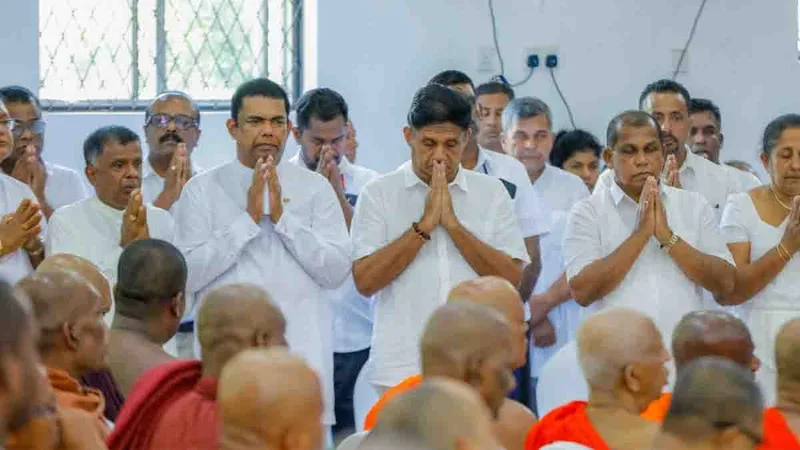 මොණරාගල කසාවතින් බැබලෙයි