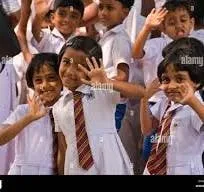 සියලු පාසල් දරු-දැරියන්ට සුරක්ෂා රක්ෂණය