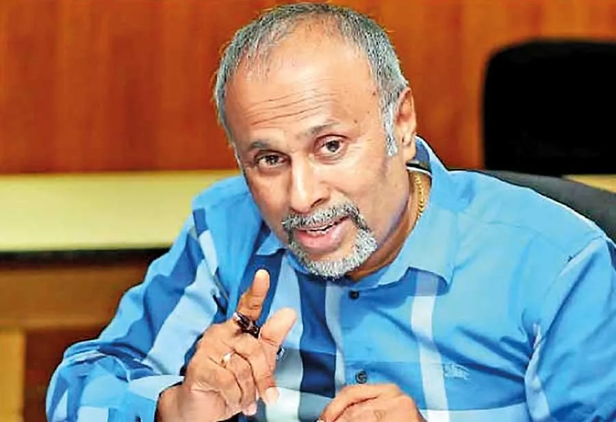 පොහොට්ටුවේ ජනපති අපේක්ෂකයා ධම්මික..අගමැති අපේක්ෂකයා නාමල්