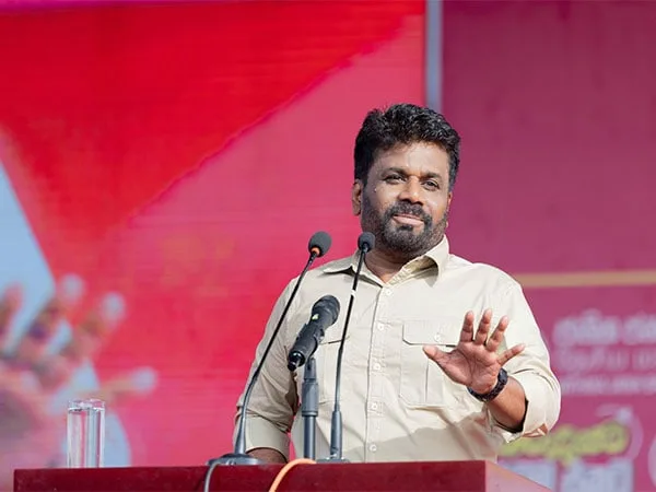 එක හාල් ඇටයක් පිට රටින් ගේන්නේ නෑ