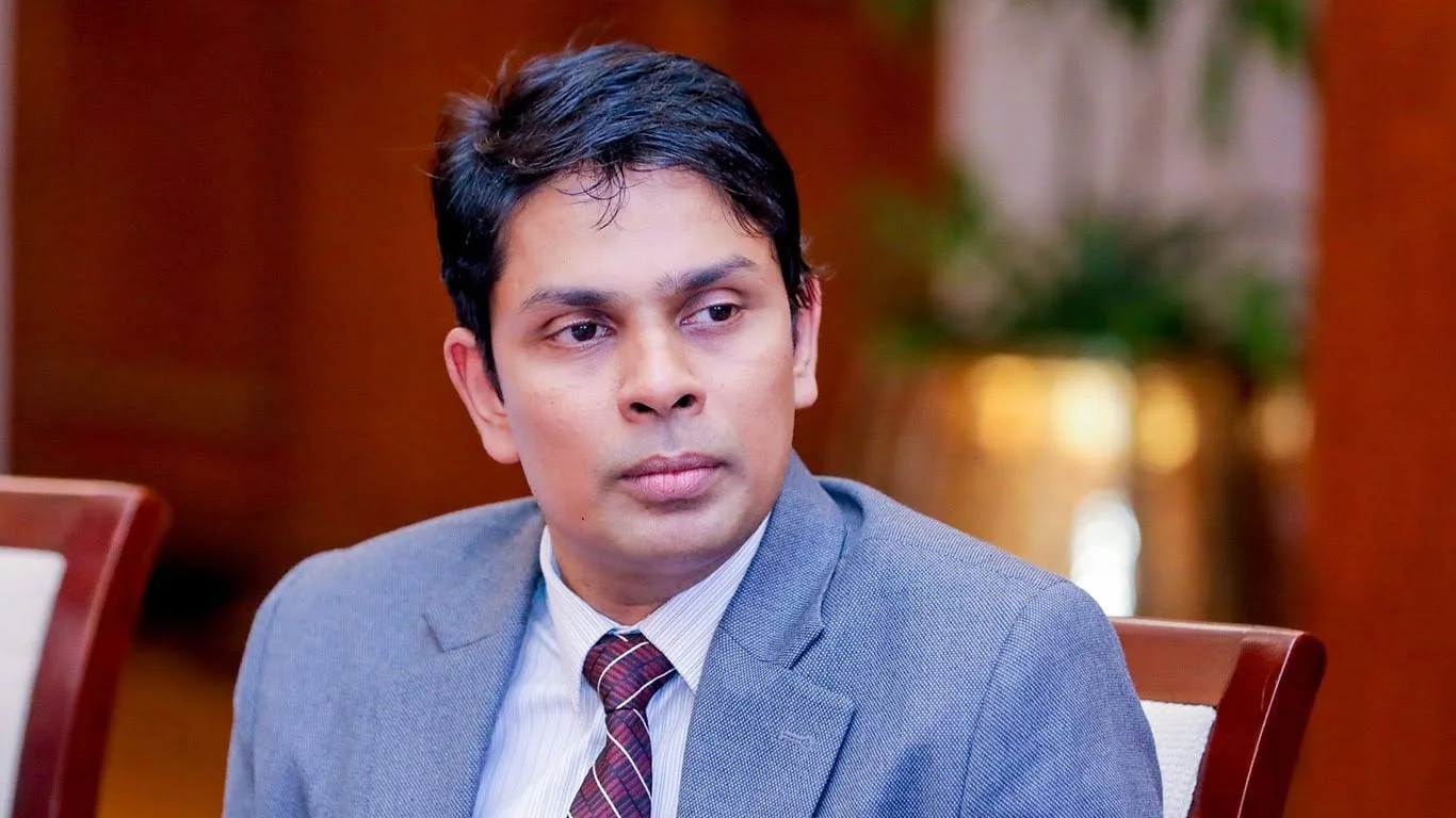 අර්චුනා මන්ත්‍රිවරයාගේ වරප්‍රසාද කඩ වෙලා. ඔහුගේ අයිතිය ආරක්ෂා කිරීම කතානායකවරයාගේ වගකීමයි..!