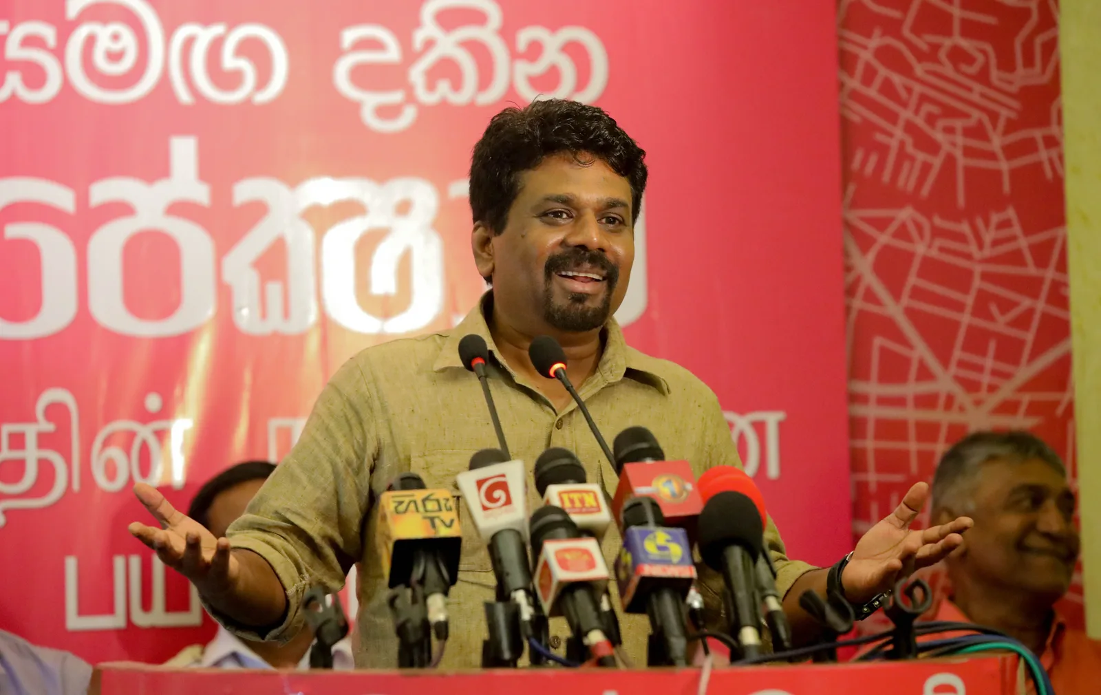පොදු ප්‍රවාහනයේදී කාන්තාවන් සියයට 80ක් ලිංගික හිංසනයට ලක්වීම ගැන ලැජ්ජා විය යුතුයි