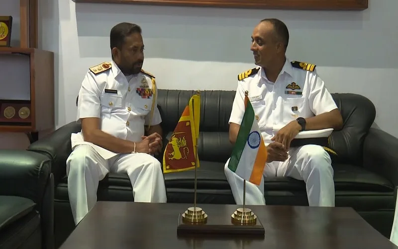 ඉන්දීය නාවික හමුදා නෞකාවක් ත්රීකුණාමල වරායට