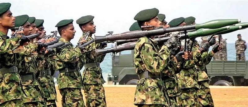 රට පුරා සන්නද්ධ හමුදා කැඳවීමට ආඥාවක්