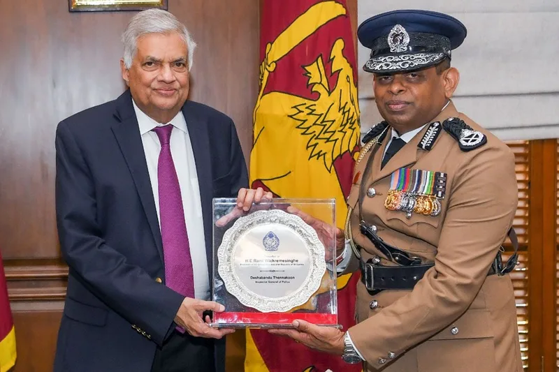 පොලිස්පතිවරයා පිළිබඳ අර්බුදය උත්සන්න නොකළ යුතුය